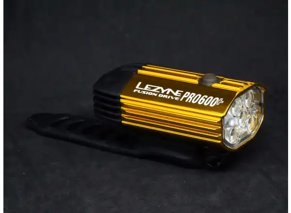 Lezyne Fusion Pro 600+ přední světlo Gloss Gold