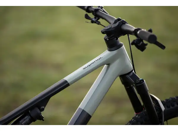 Superior XF 9.6 DC horské kolo Matte Carbon/Grey