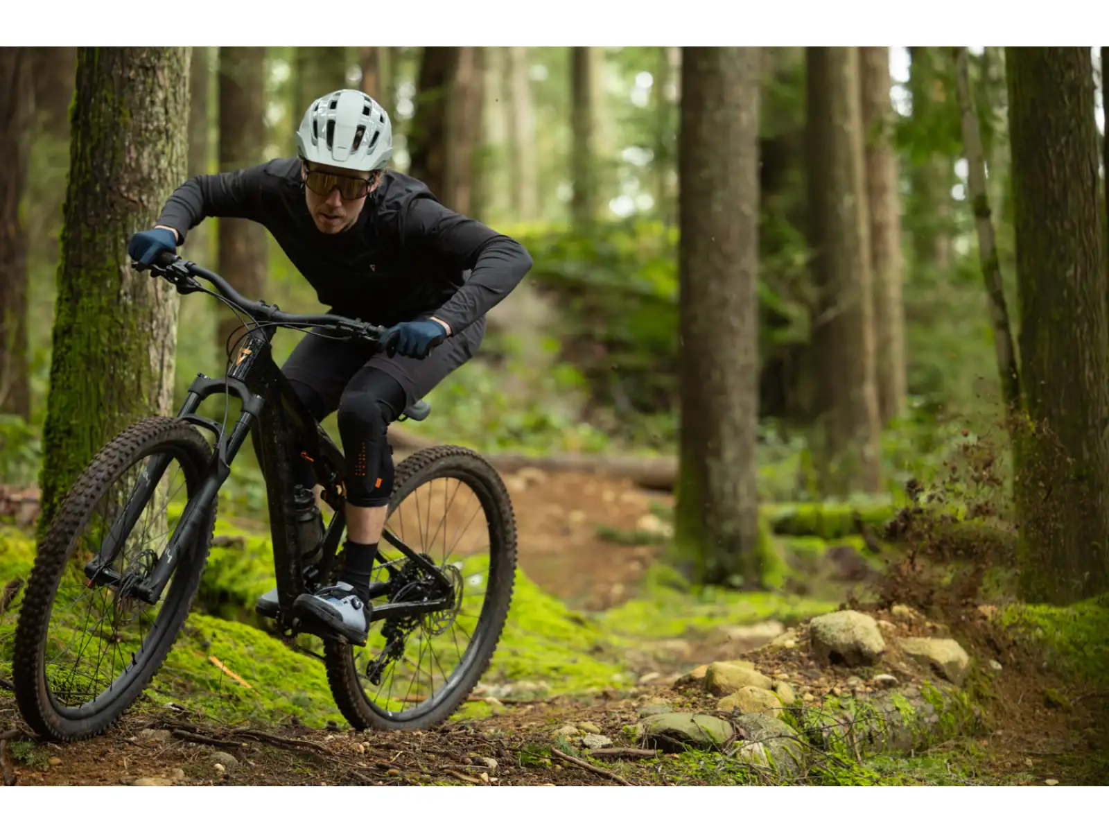 Giant Stance 2026 horské kolo Black