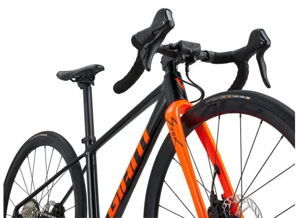 Giant Seek 2 dětské silniční kolo Abyss Black