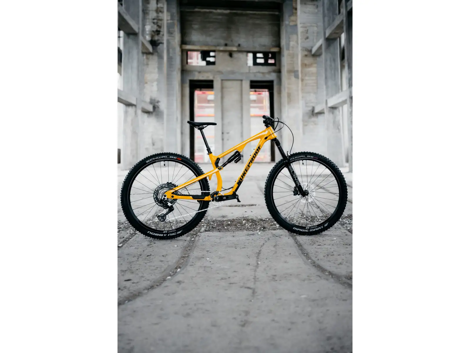 Nukeproof Reactor Alloy Pro 290 Eagle 90 celoodpružené kolo Yellow