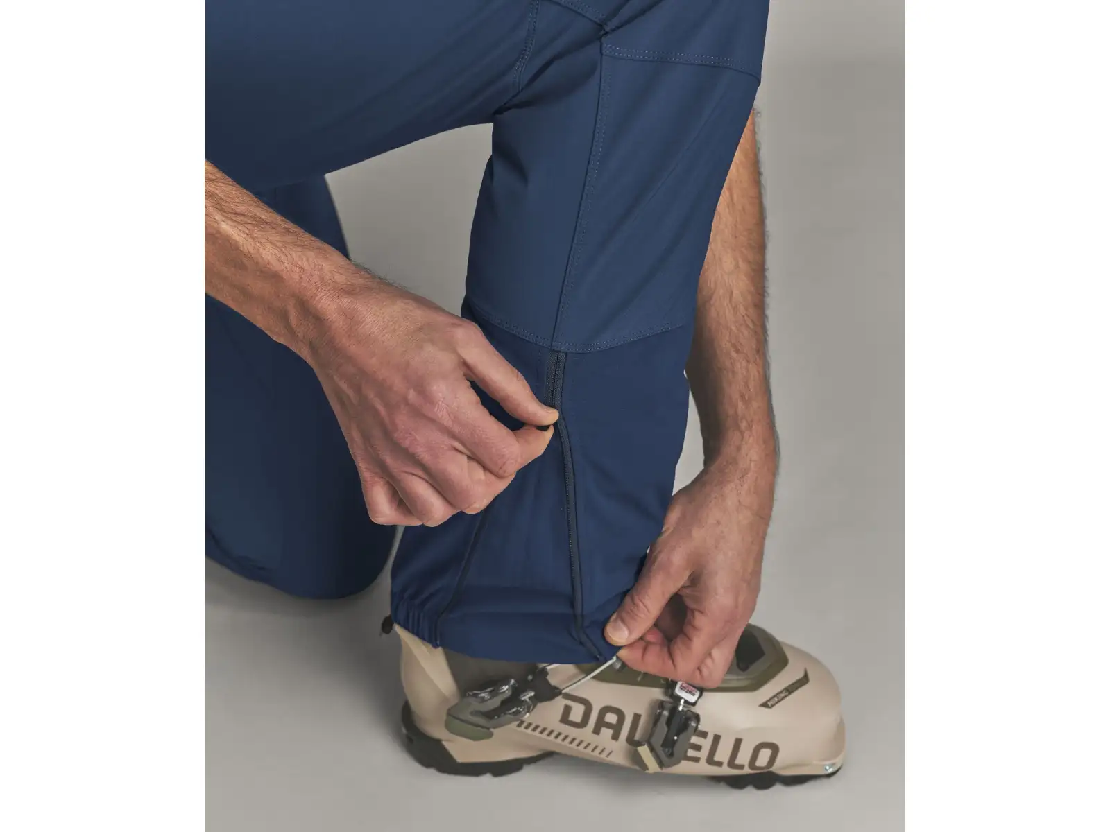 Ortovox Venet Softshell Pants pánské softshellové kalhoty Blue Nunatak