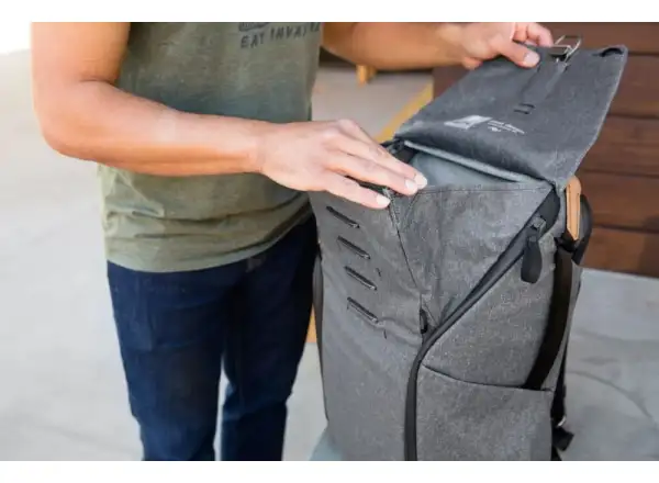 Peak Design Everyday Backpack 30 l batoh Charcoal