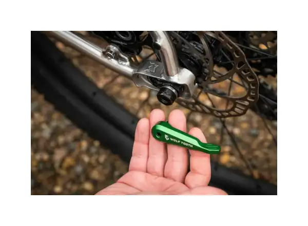 Wolf Tooth Axle Handle multiklíč 10 funkcí černá