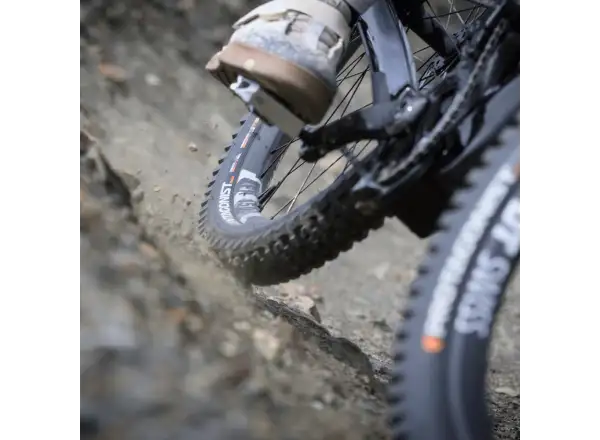 Pirelli CAST Antagonist DW, SmartEVO DH, 27.5x2.4, MTB plášť kevlar černý