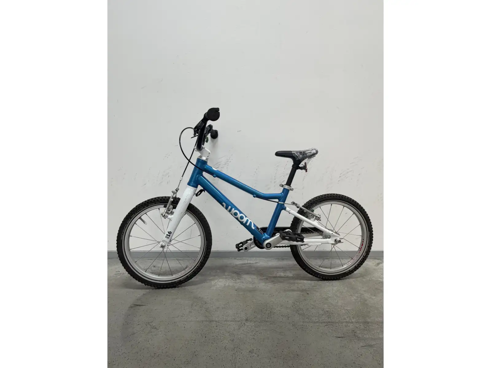 Woom 3 Blue 16" dětské kolo BAZAR