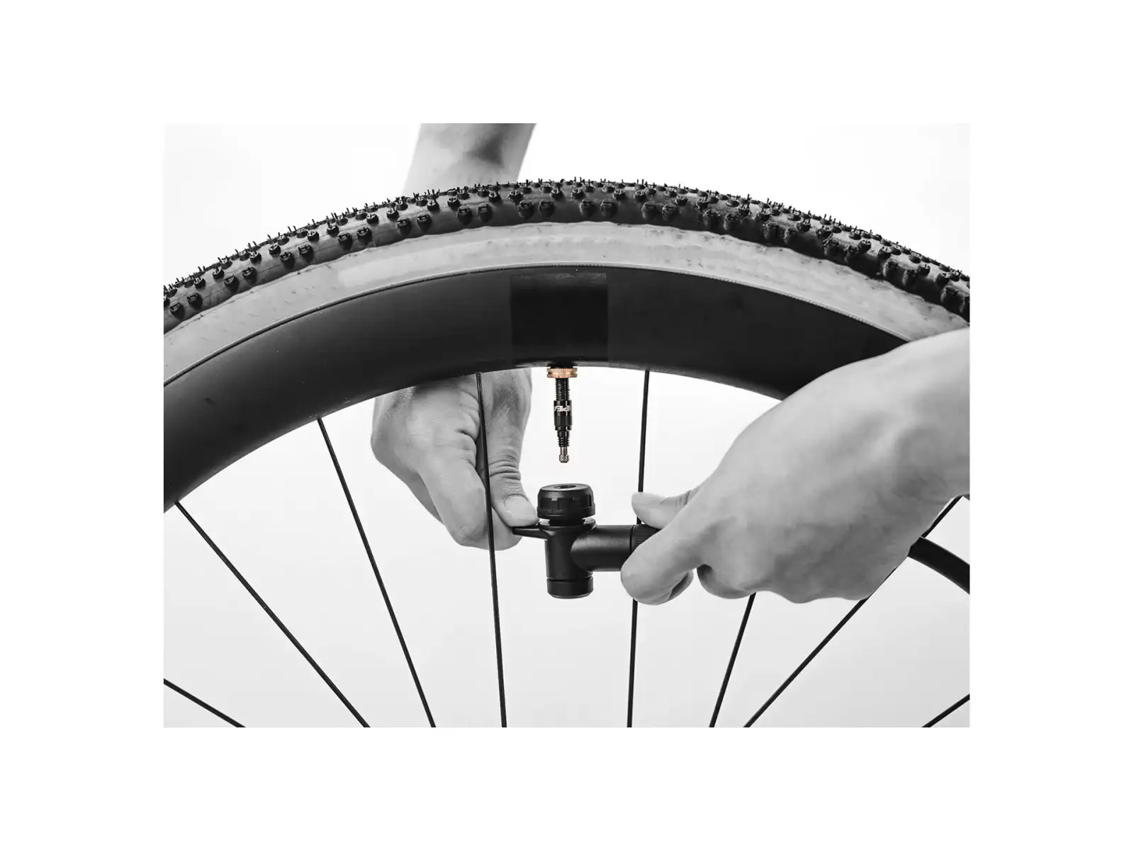 Topeak sada ventilků TURBOFLOW VALVE COMBO w/ Rapidhead