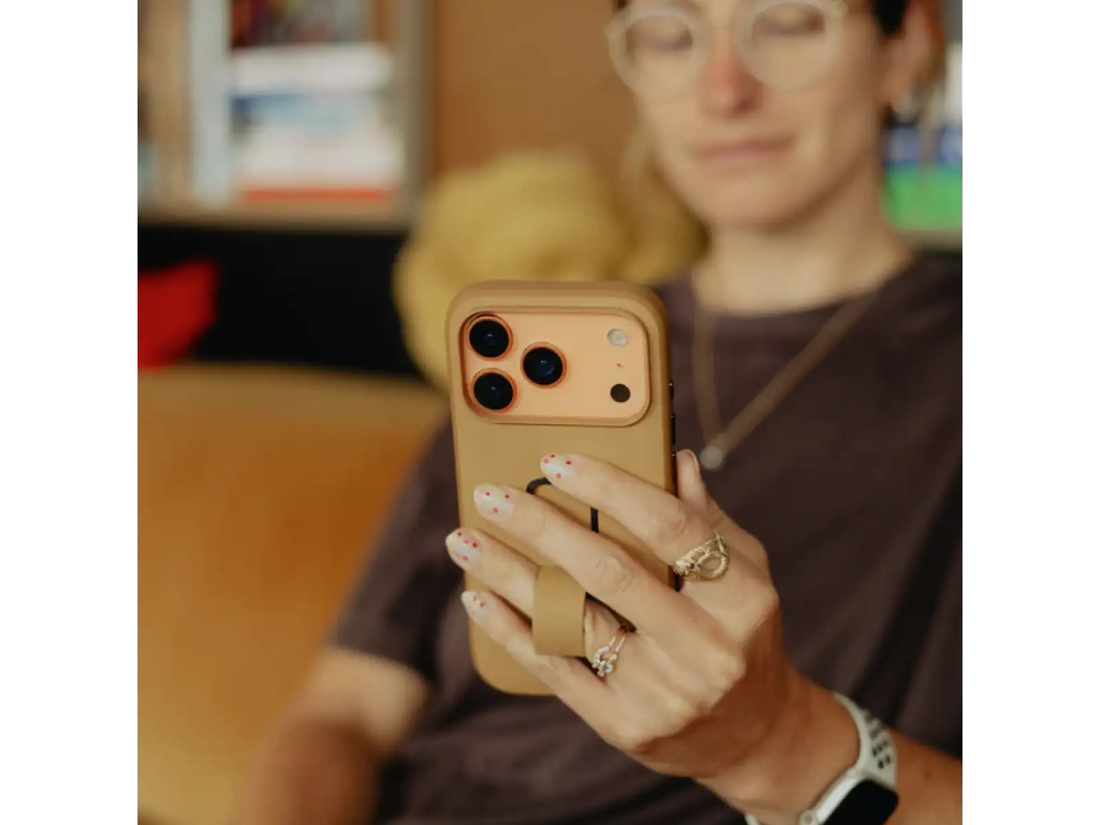 Peak Design Everyday Clarino Loop Case iPhone 17 Pro Max Tan