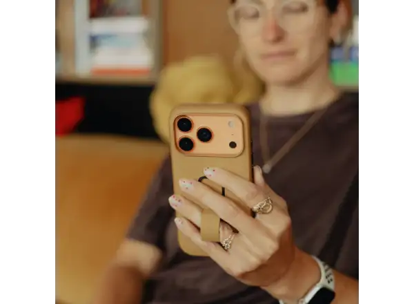 Peak Design Everyday Clarino Loop Case iPhone 17 Pro Max Tan