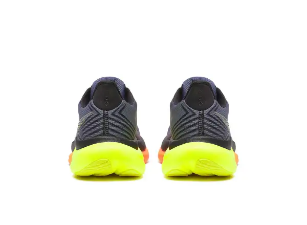 Saucony Triumph 23 pánská běžecká obuv shadow/vizi