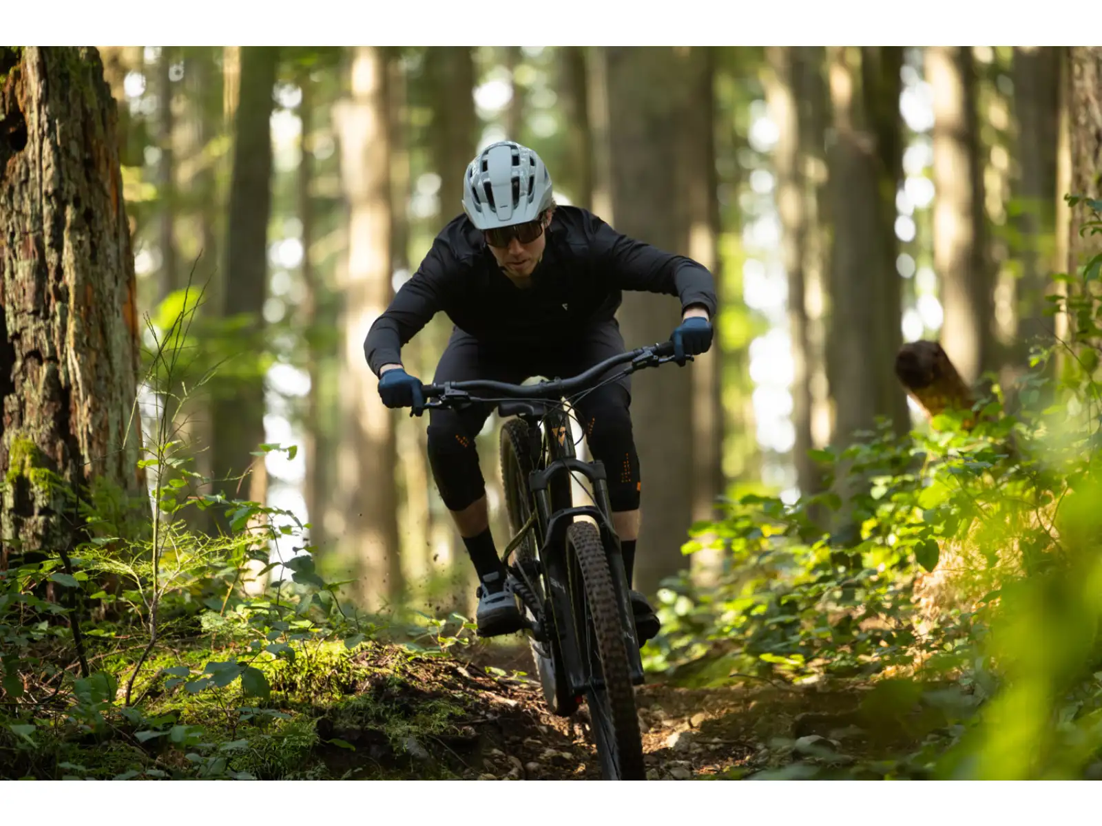 Giant Stance 2026 horské kolo Black