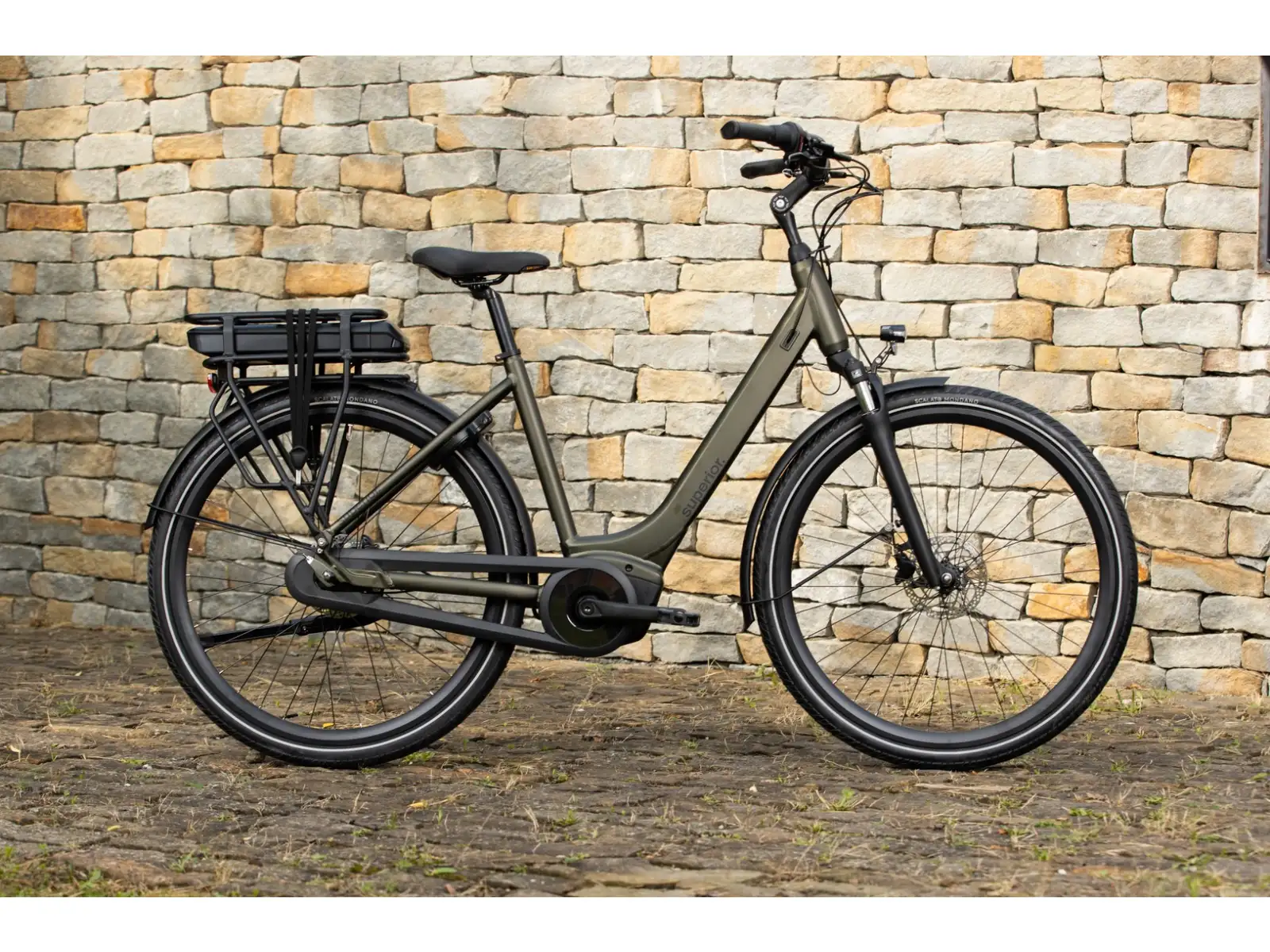 Superior eMOVE 6.3 městské elektrokolo Matte Dark Green