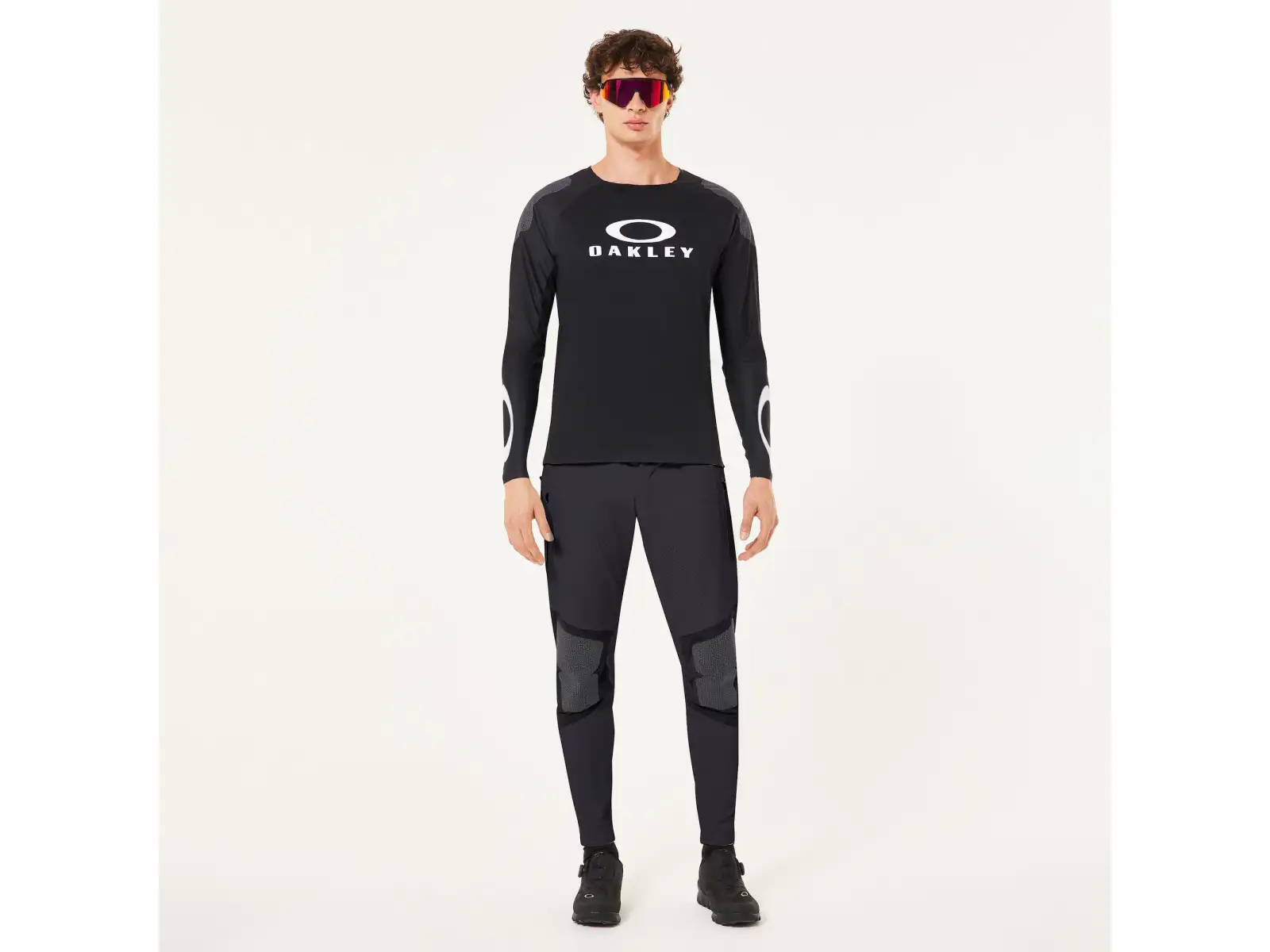 Oakley Seeker Edge pánský volný dres dlouhý rukáv Blackout