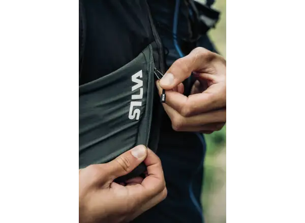 Silva Strive Fly běžecká vesta Black