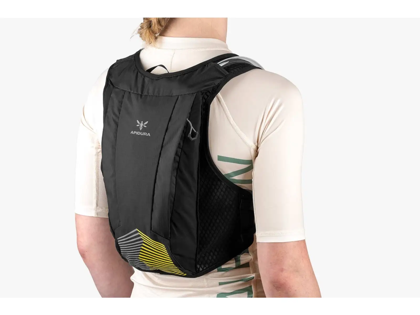 Apidura Racing Hydration cyklistická vesta 2 l černá