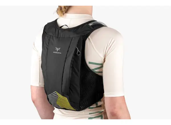 Apidura Racing Hydration cyklistická vesta 2 l černá