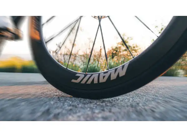 Mavic Comete 50 Disc CL silniční vypletená kola ořech Shimano HG11