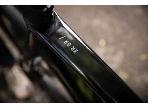 Superior XR 9.8 GR gravel kolo Matte Carbon/Gloss Black