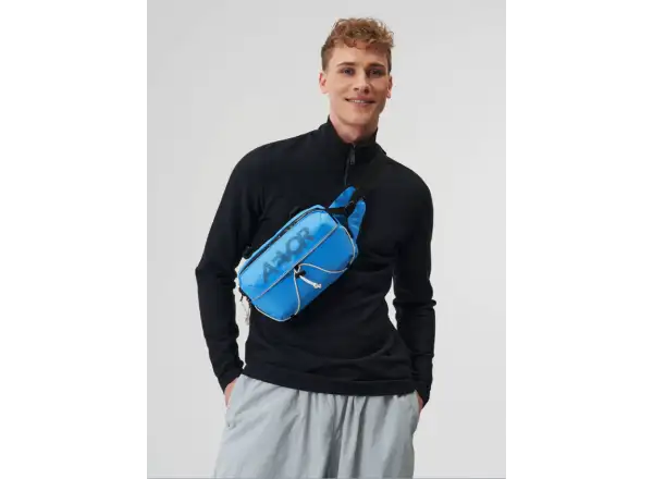 Aevor Bar Bag taštička přes rameno/ledvinka/cyklo řídítka Proof Retro Blue