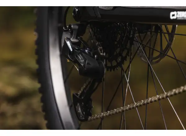 Mondraker Raze celoodpružené kolo black/dirty white
