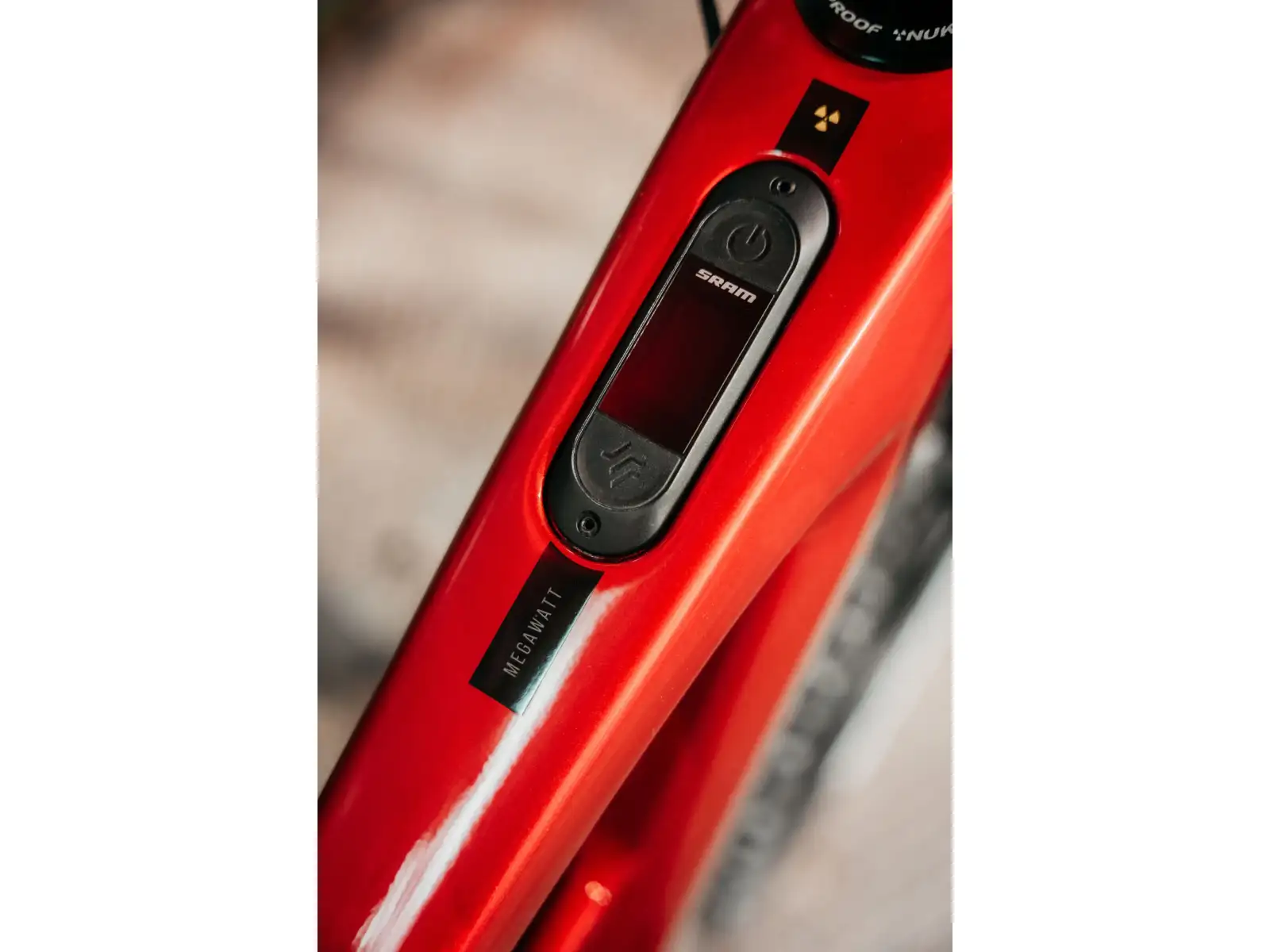 Nukeproof Megawatt Carbon Pro 297 T-GX celoodpružené elektrokolo Red