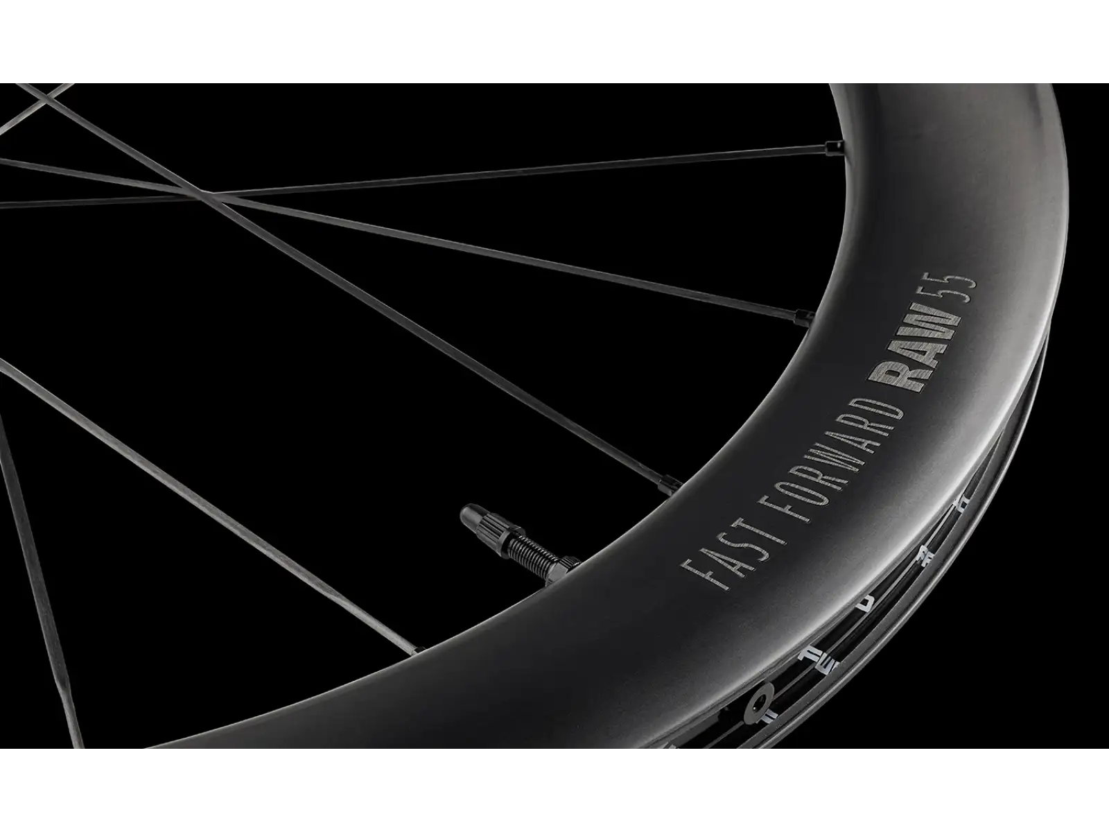 FFWD RAW CS 55 silniční vypletená kola Matt Black