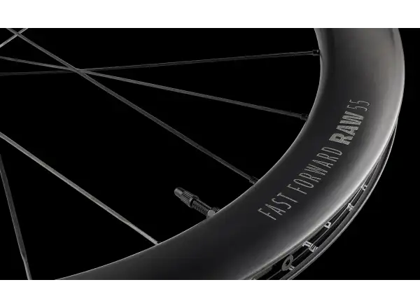 FFWD RAW CS 55 silniční vypletená kola Matt Black