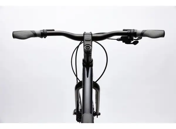 Cannondale Quick 4 trekingové kolo Graphite
