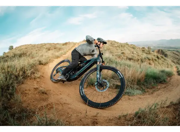 Cannondale Moterra Carbon 1 celoodpružené elektrokolo Matte Black (BBQ)