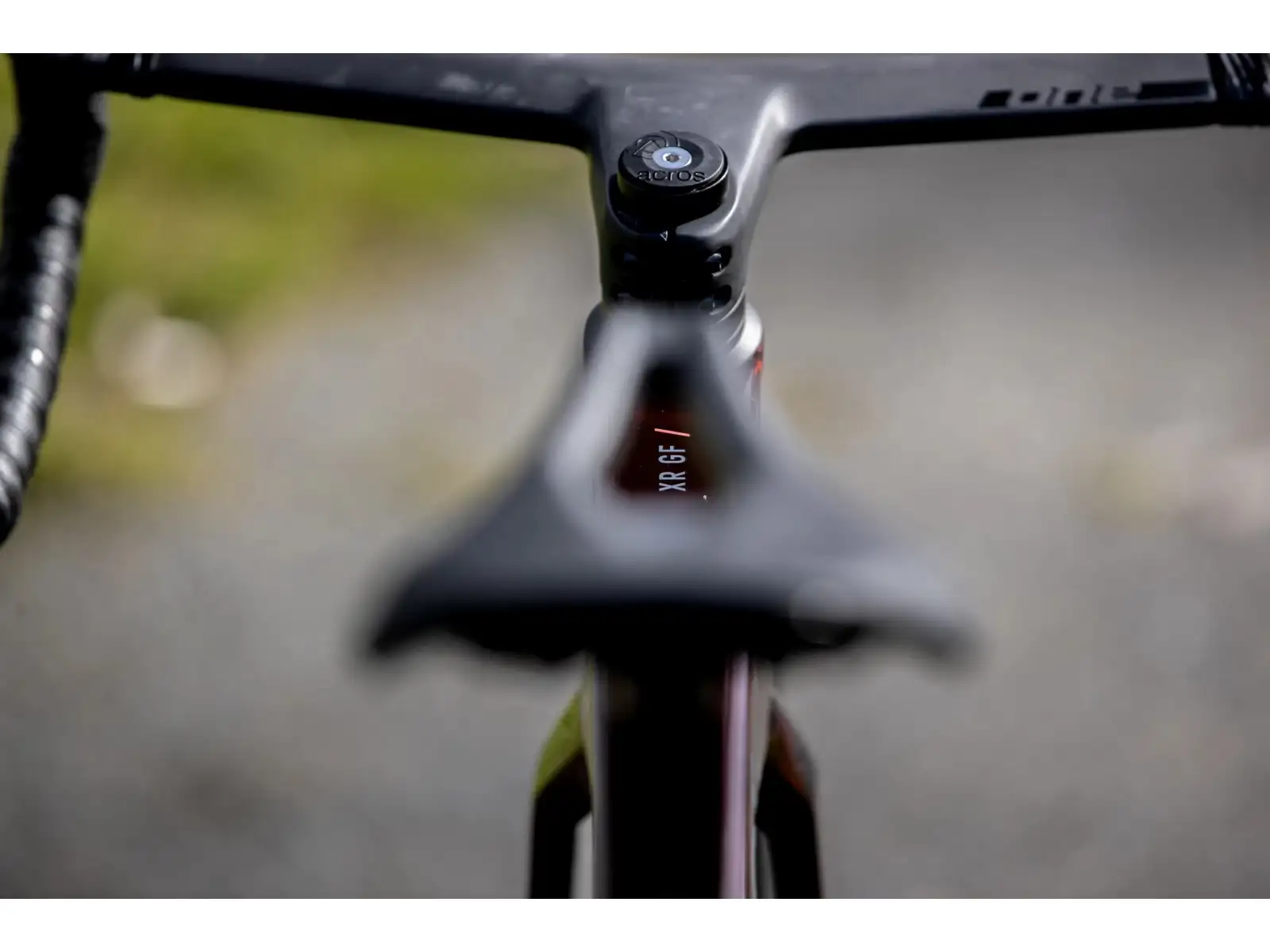 Superior XR 9.7 GF gravel kolo Gloss Carbon Red