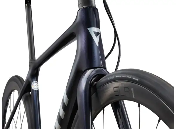 Giant TCR Advanced 0 Disc Pro Compact silniční kolo