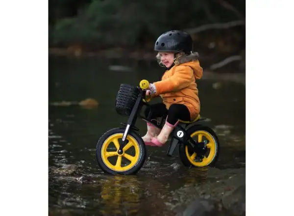 First Bike Limited Edition dětské odrážedlo Yellow