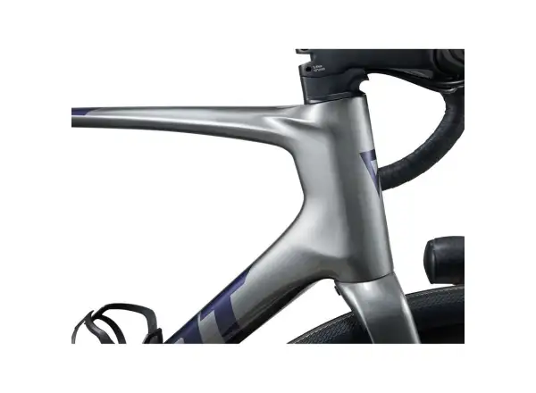 Giant Defy Advanced 1 silniční kolo Charcoal / Milky Way