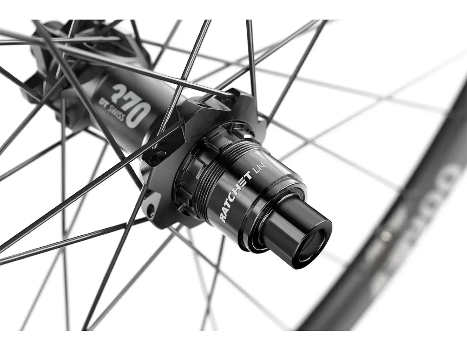DT Swiss E 1900 Spline Boost 29" vypletená kola ořech Sram XD