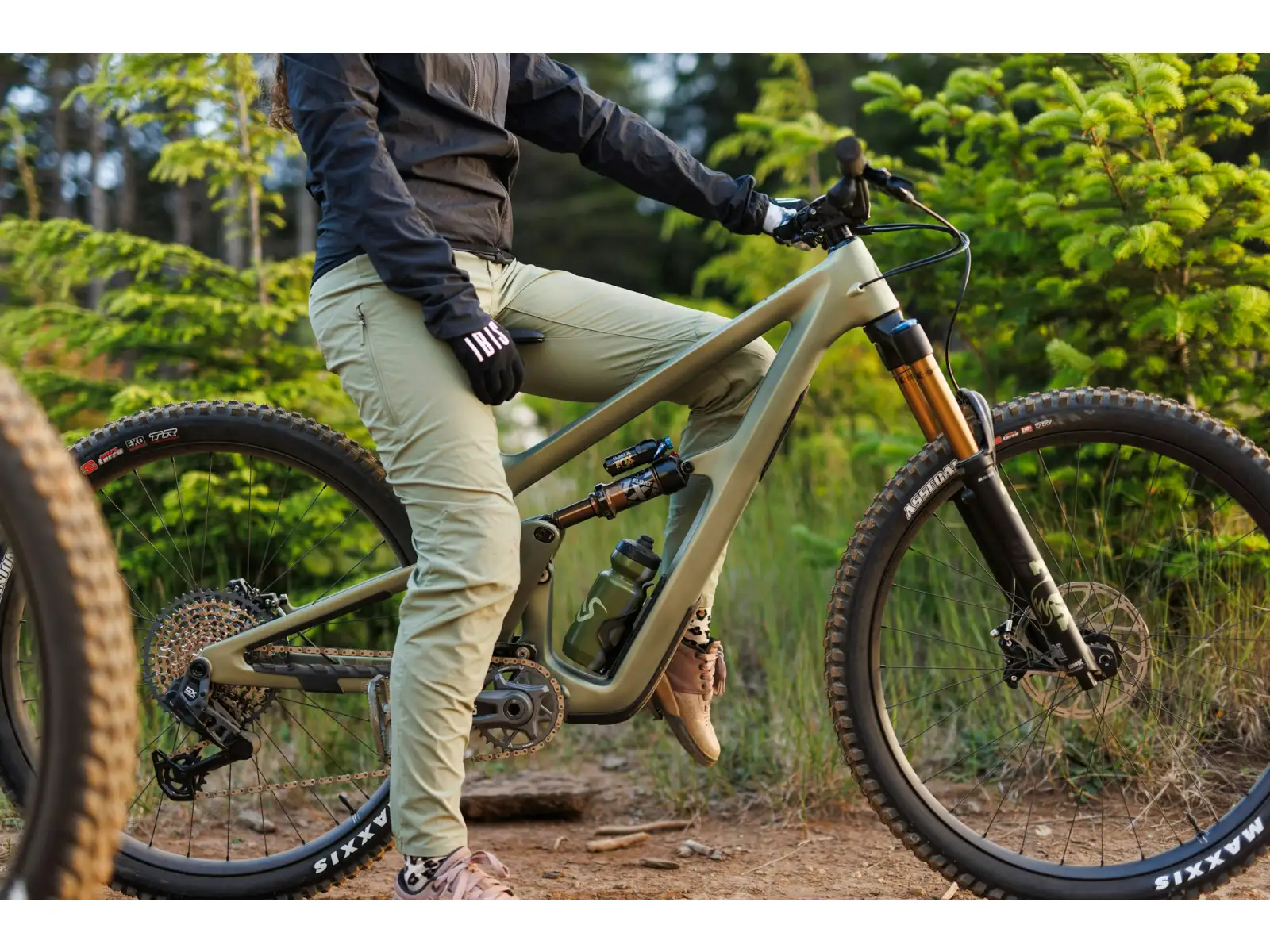 Ibis Ripmo V3 Deore XT horské kolo Olive Swamp Monster