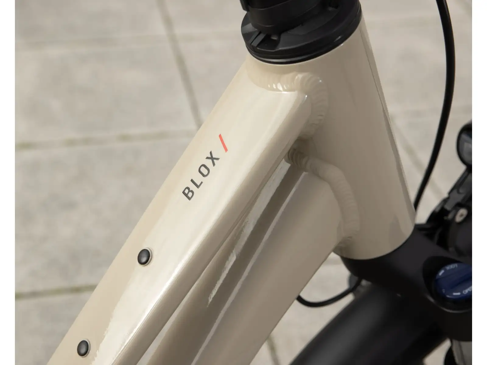 Superior Blox 6.5 T MS městské kolo Gloss Dust