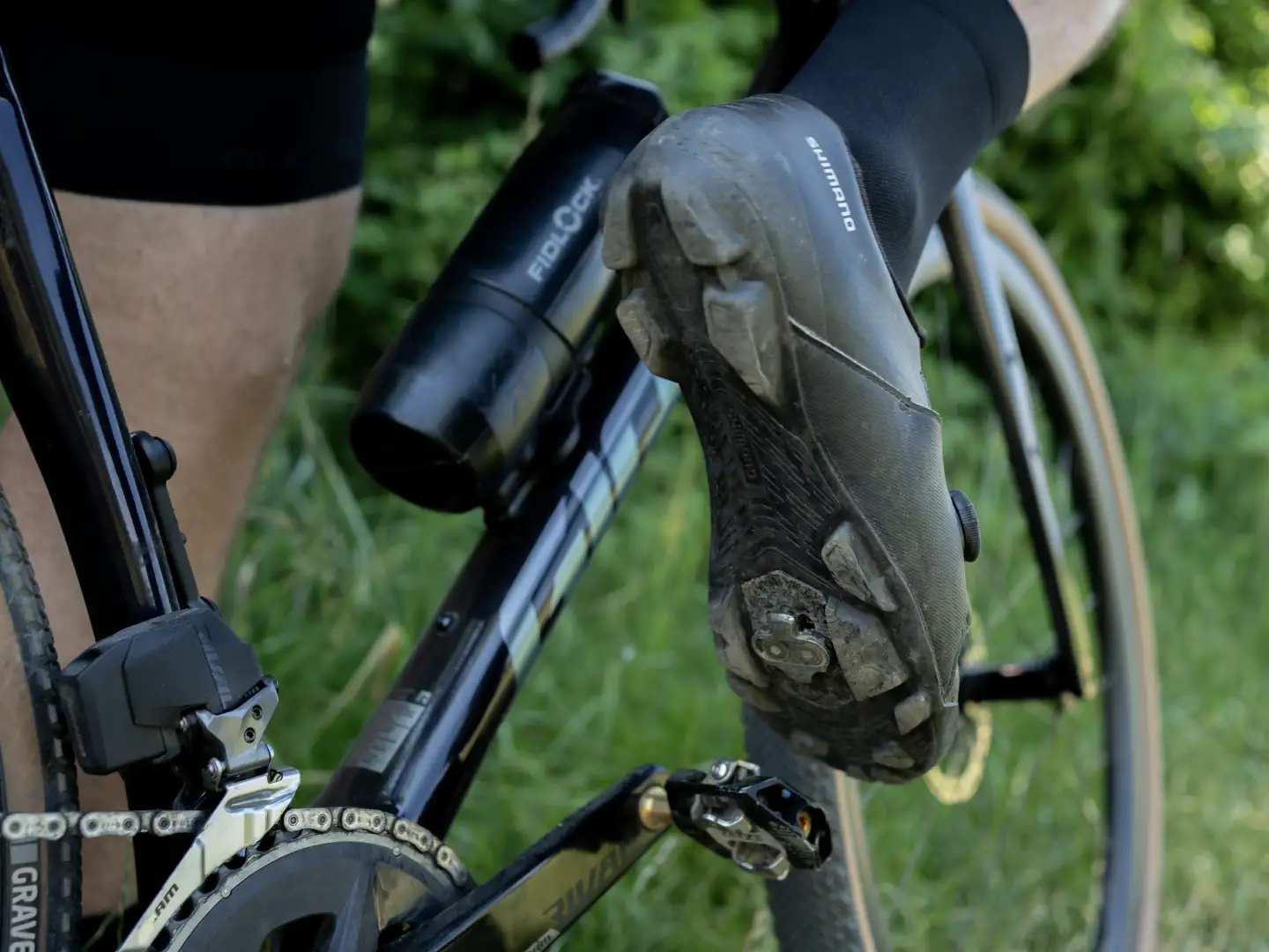 Gravel tretry - čím se odlišují od MTB a cestovních