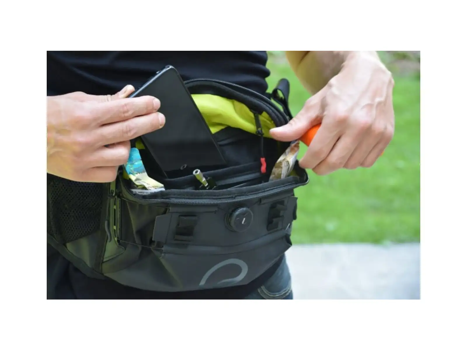 Ergon BA Hip Back ledvinka 3 l černá