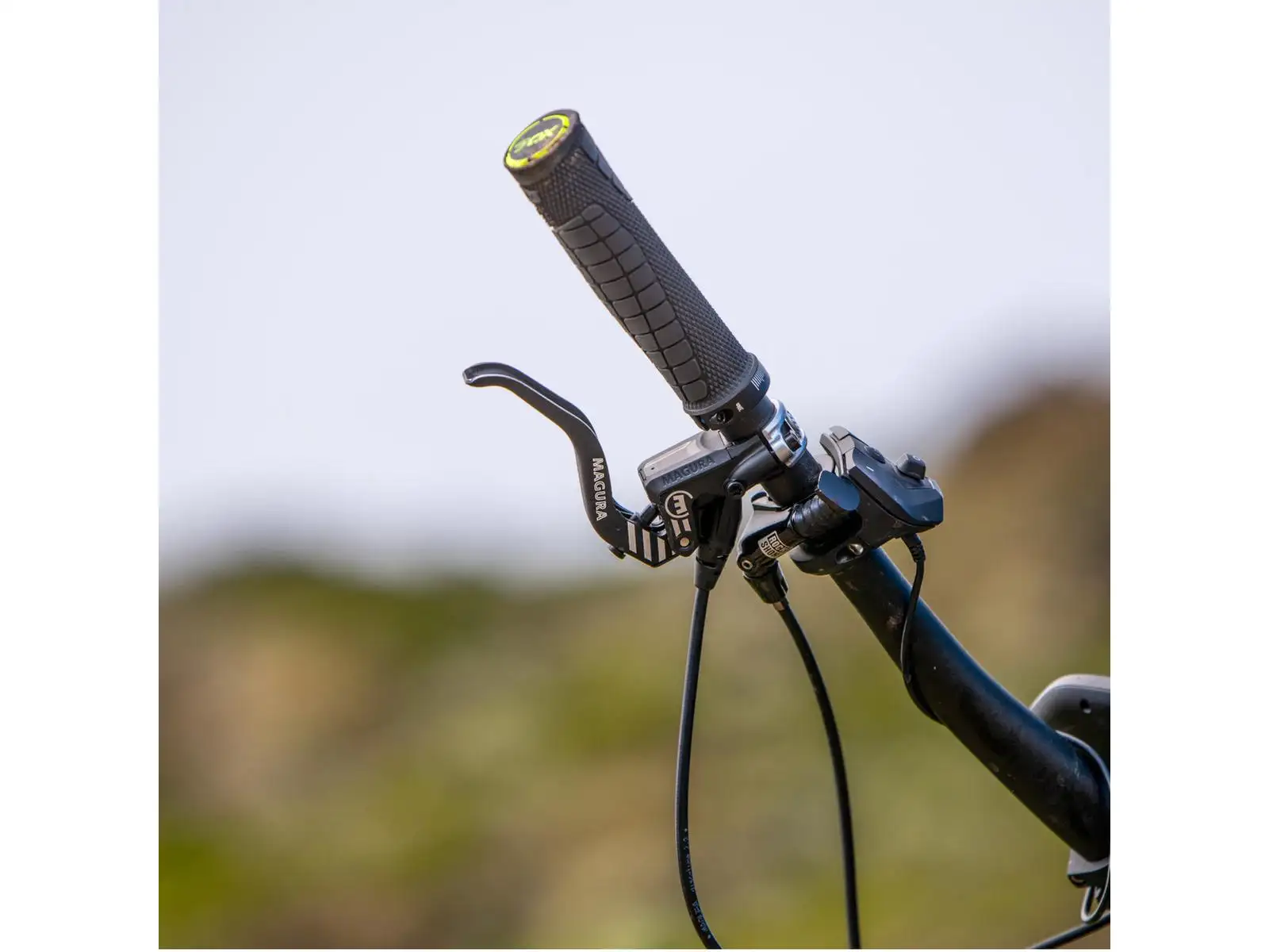 Magura MT5 eSTOP 2-finger kotoučová brzda