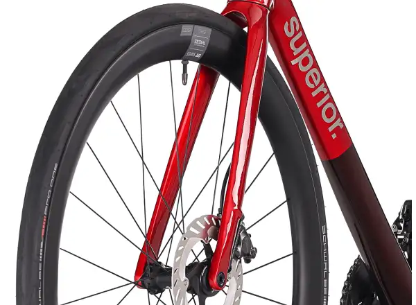 Superior RR 9.8 silniční kolo Gloss Red/Carbon Red