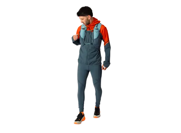 Dynafit Alpine 8 l běžecká vesta Smoke Blue/Cinder