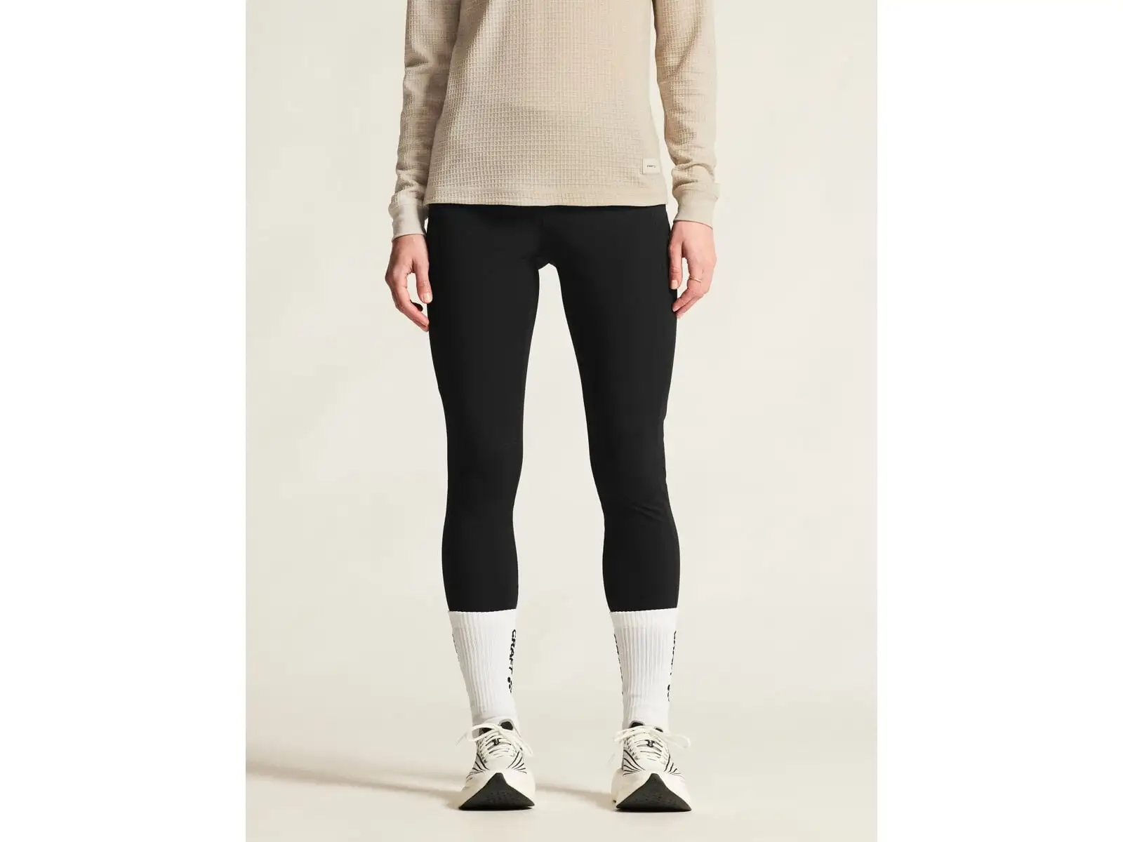 CRAFT ADV Essence Warm Wind Tights 2 dámské běžecké legíny černá