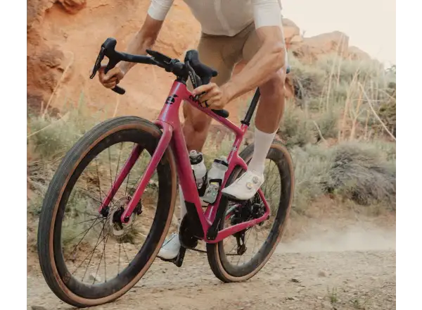 Cervélo Aspero SRAM Apex 1 gravel kolo Dusty Unicorn