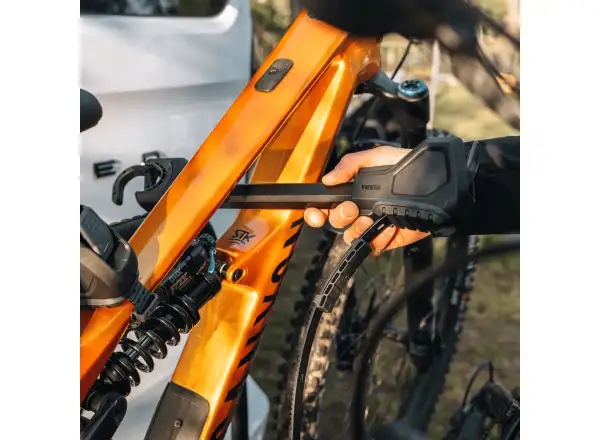 Thule VeloSpace 3 nosič pro 3 kola na tažné zařízení