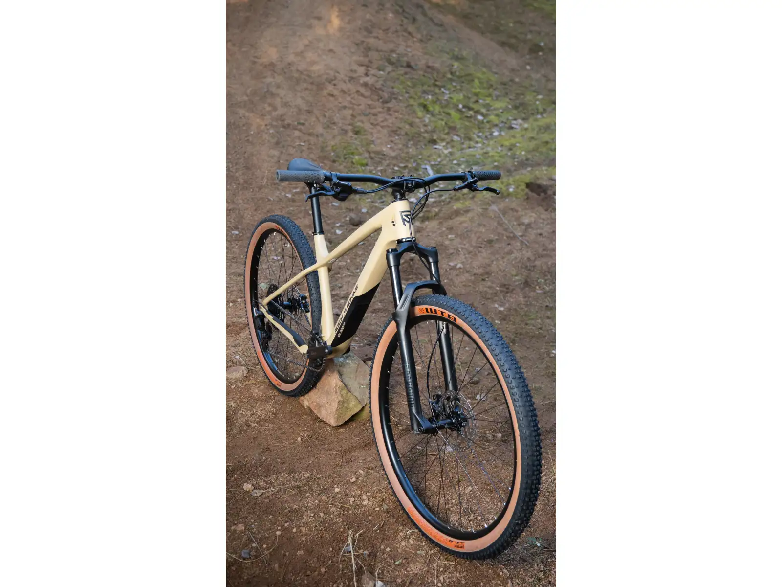 Rock Machine Blizz Cr 30 horské kolo 29" Matte Sand
