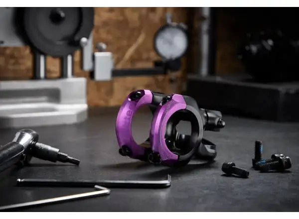 E-13 Plus 35 představec 40 mm Black/Eggplant