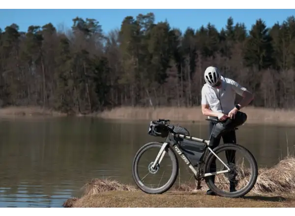Apidura Expedition full frame pack New 8 l rámová brašna