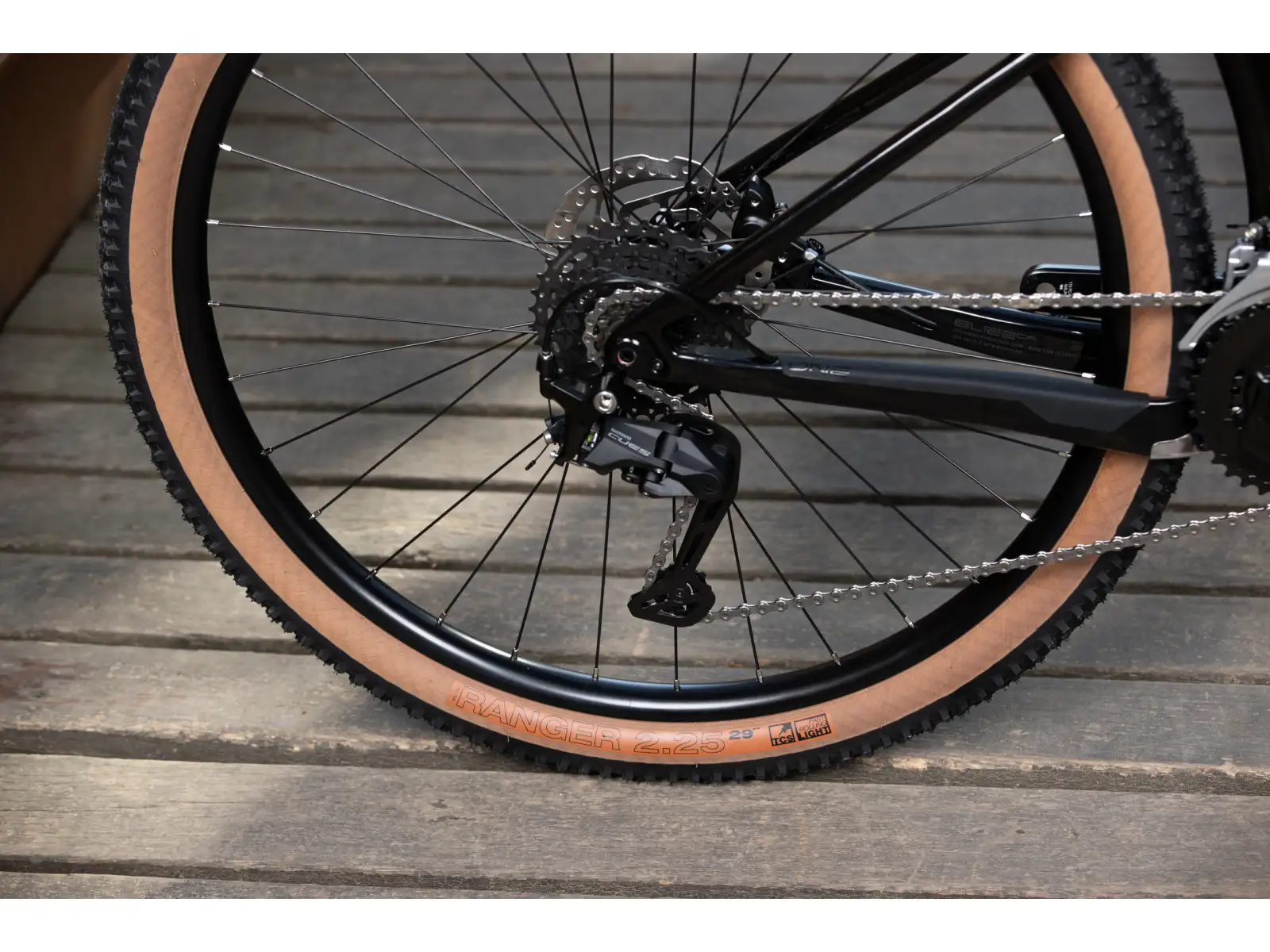 Rock Machine Blizz Cr 20 horské kolo Gloss Basalt Black
