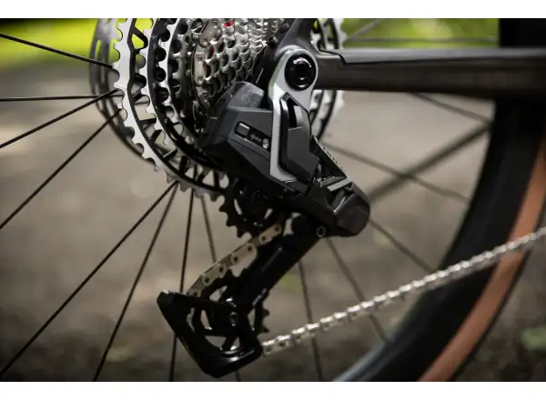 Superior XR 9.8 GR gravel kolo Matte Carbon/Gloss Black