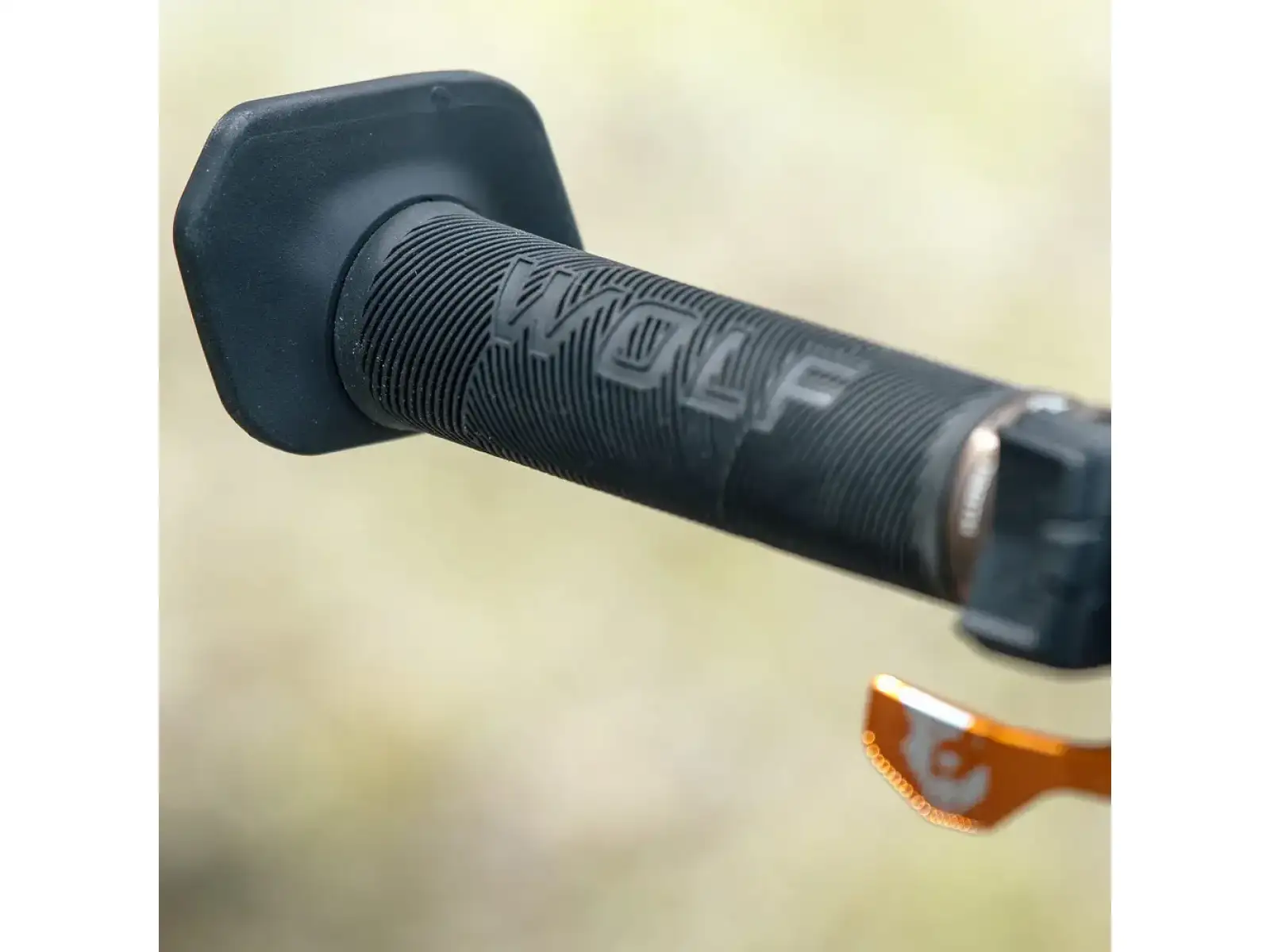 Wolf Tooth Locked-In Bar Ends koncovky gripů